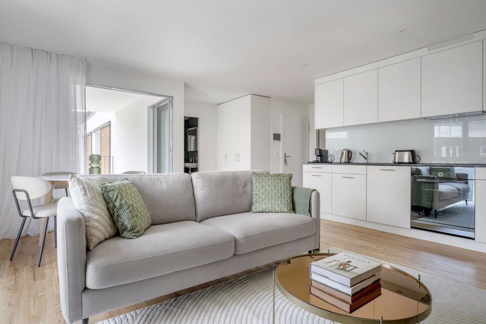 Geräumig Kloten 3.0 ZW. mit Keller & W/T, Nah zum Markt, by Blueground - Bild 4