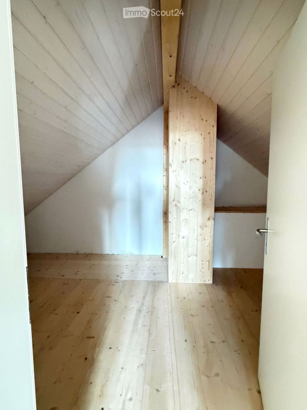 Erstbezug Duplex-/Maisonette-Wohnung in Diessbach b. Büren - Bild 11