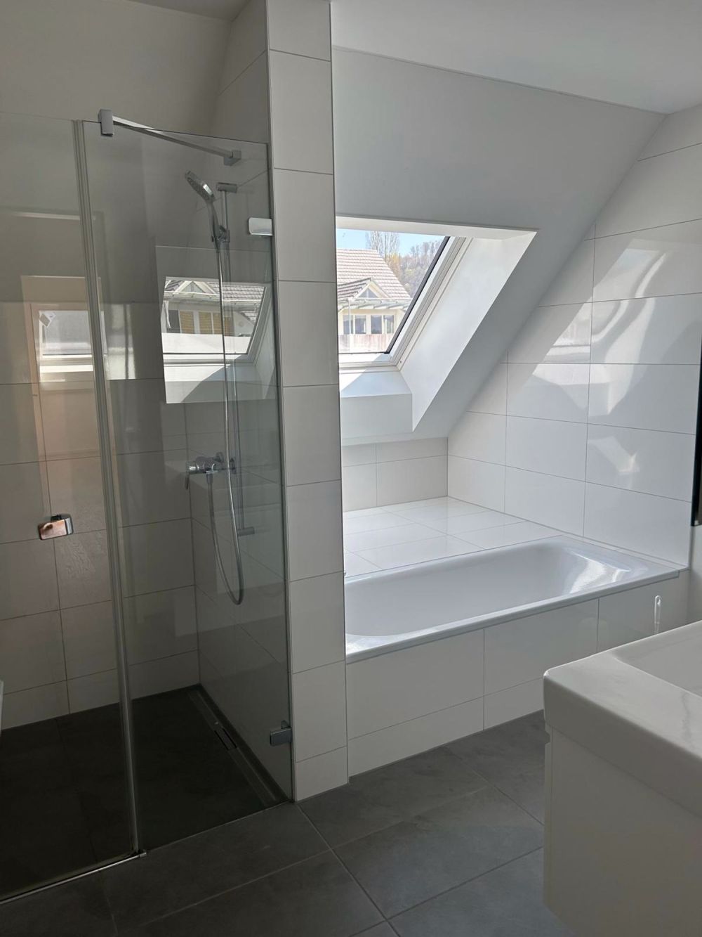 grosszügige 6.5-Maisonettewohnung in Schönenwerd - Badezimmer 1