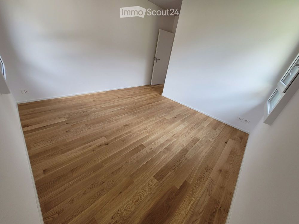 Grosse 5-Zimmer-Wohnung mit Wintergarten - Bild 6