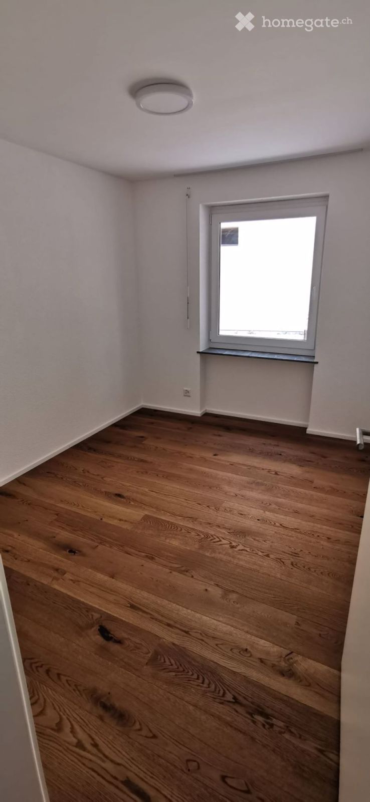 Grosszügige 5.5-Zimmer-Wohnung mit Kamin und grosser Doppelgarage in Brig, 5 min bis Bahnhof - Bild 5