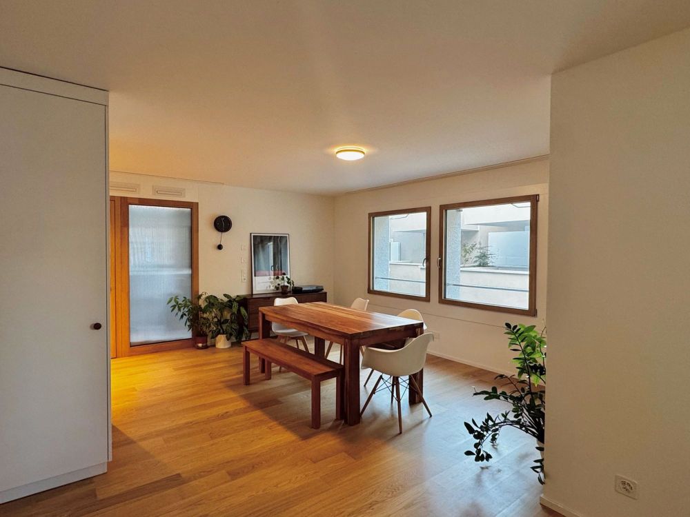 BEFRISTET: 01.12.2025 bis 28.02.2025: moderne 2.5-Zimmer-Wohnung mit Balkon in Zürich-Altstetten - Bild 3