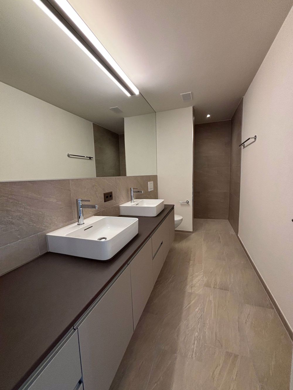 NEUBAU: 4.5-Zimmer-Wohnung mit 41m2 Terrasse und Blick ins Grüne - Bild 10