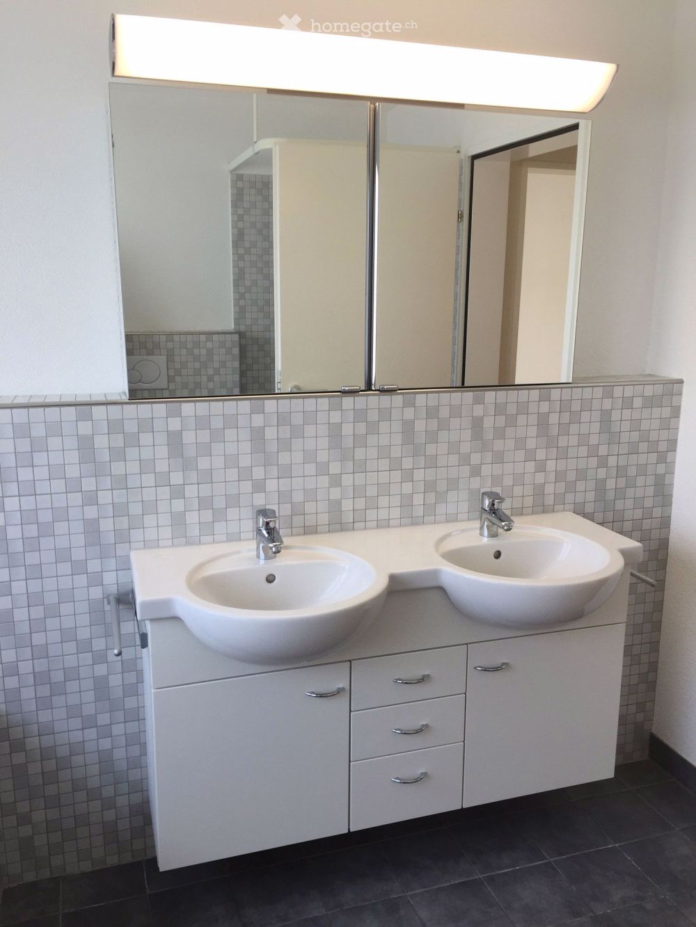 Moderne 4.5-Zimmer-Wohnung mit Balkon in Uznach - Bild 6