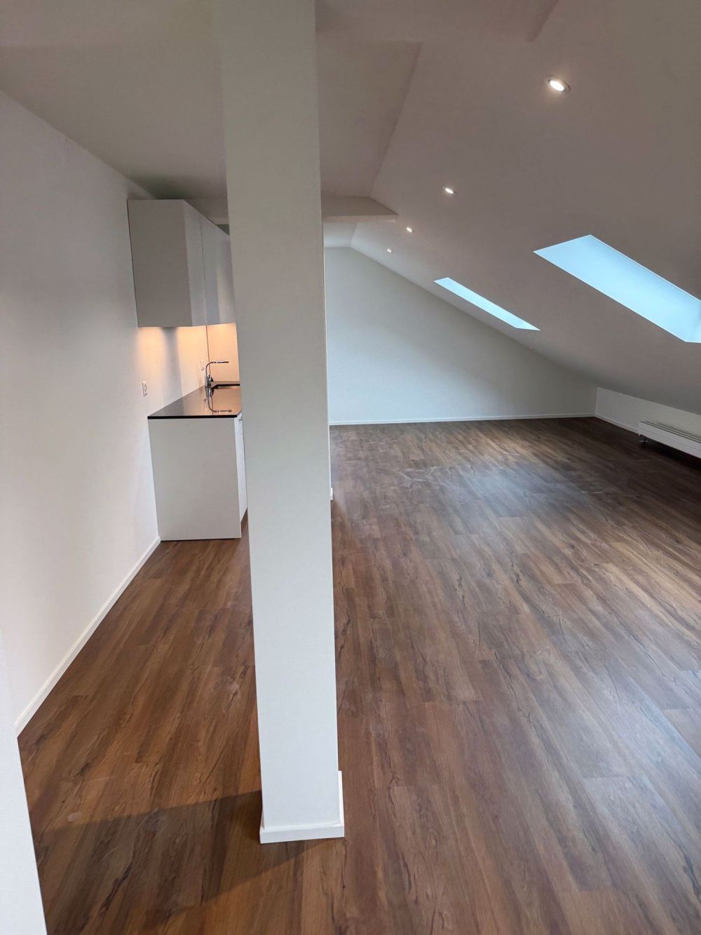 1. Mietzins geschenkt, Moderne 1-Zimmer-Dachwohnung in Marthalen ZH – Erstbezug nach Anbau ! - Bild 3