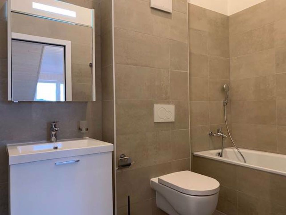 MAGNIFIQUE APPARTEMENT DE 3.5 PIECES LUMINEUX ET SPACIEUX, DANS UN CADRE PRIVILEGIE A MISERY-COURTION - Bild 9