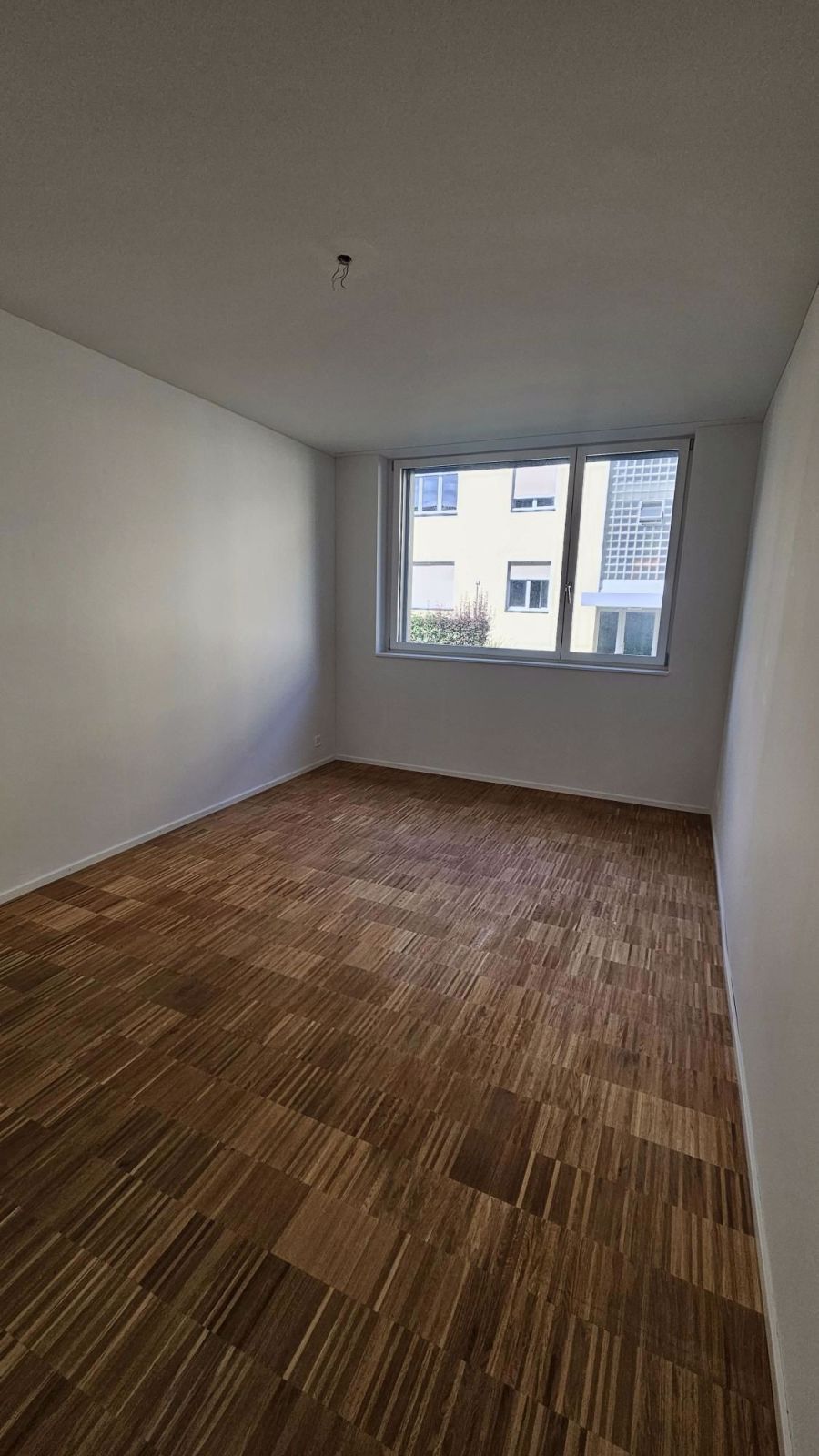 Neuwertig 4.5 Zimmerwohnung in Münchenstein - Bild 8