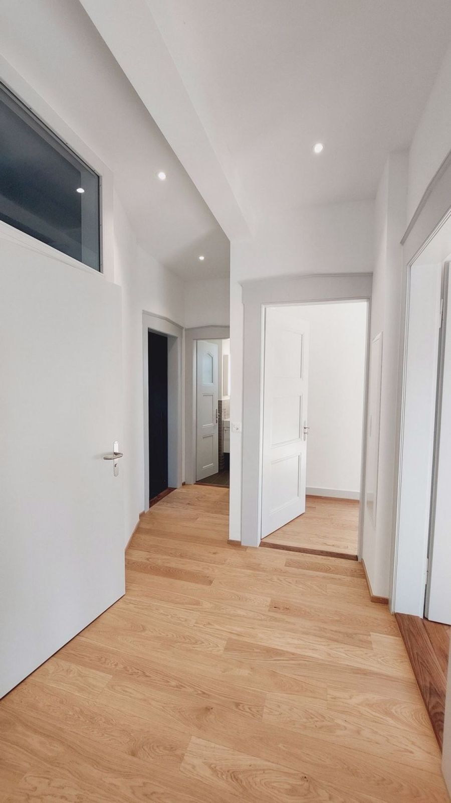 4.5-Zimmerwohnung direkt an der Aare - Entrée