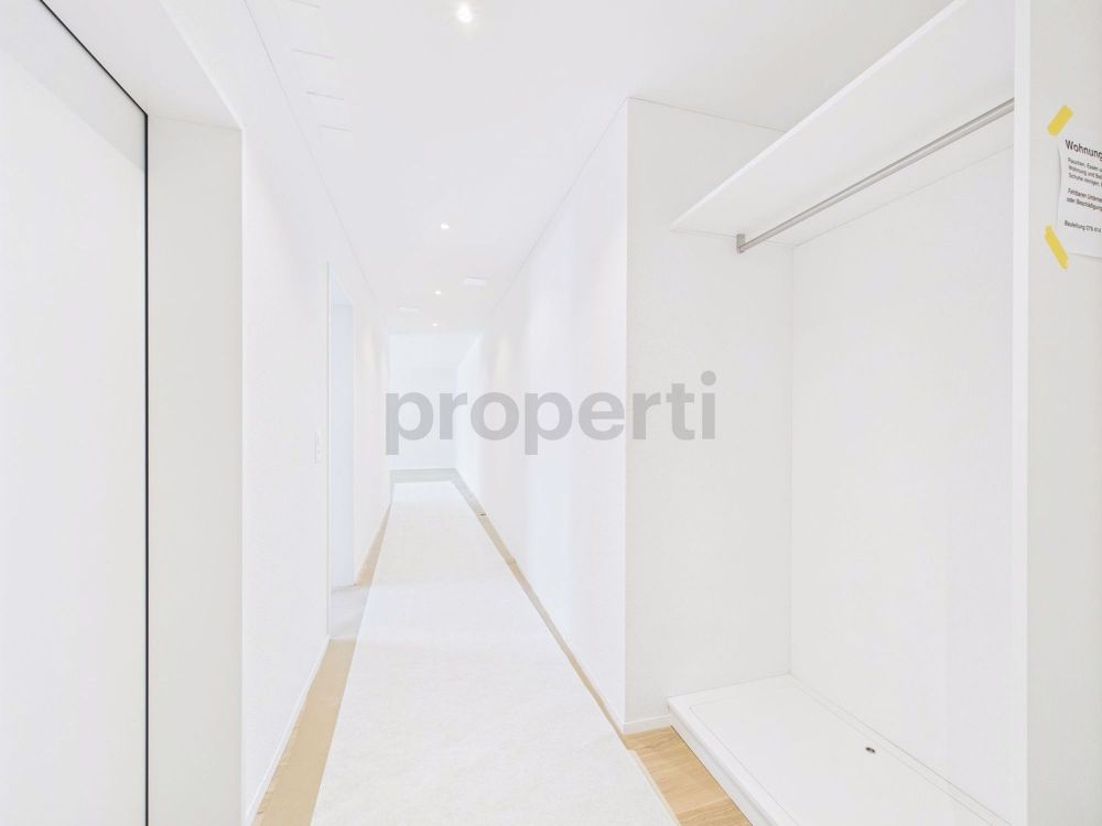 Schöne 2.5 Zimmerwohnung mit 70 m2 Garten und Sitzplatz an bester Lage in Wädenswil - Image 3