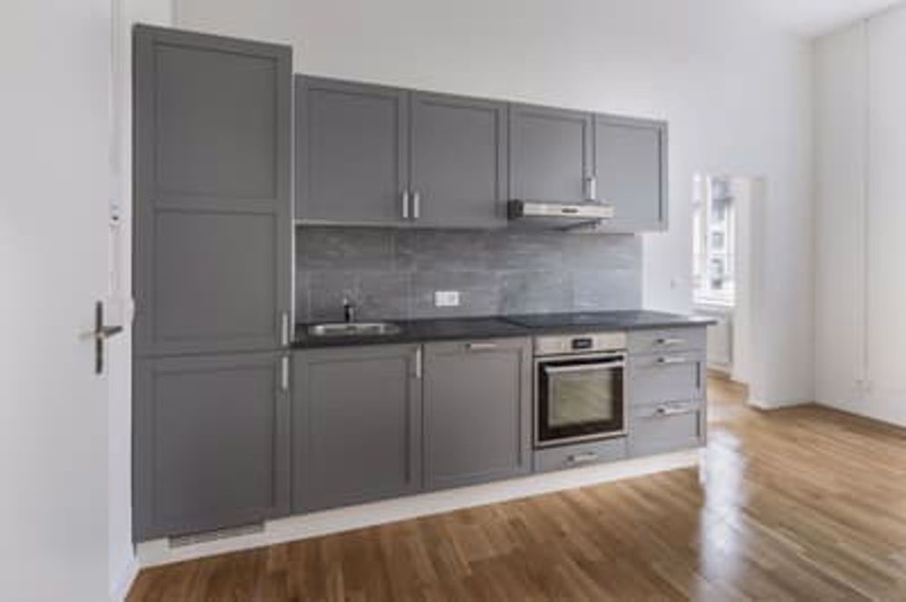 Wunderschöne 2.5 Zimmer Wohnung in Erstfeld - Bild 1