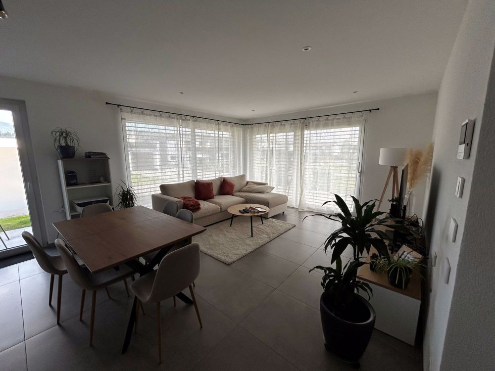Prächtige 2,5-Zimmer-Wohnung mit Parkplatz in der Tiefgarage - Bild 3