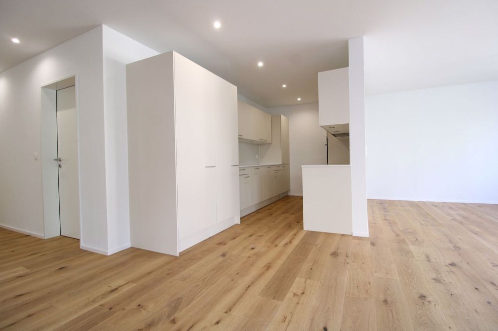 Grosszügige 4.5-Zimmerwohnung mit Balkon und hohem Wohnkomfort - Bild 4