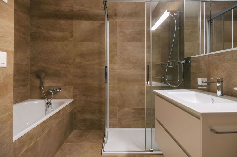 Moderne 4.5-Zimmer-Wohnung mit Schwedenofen und grossem Balkon in Uetendorf - Bild 9
