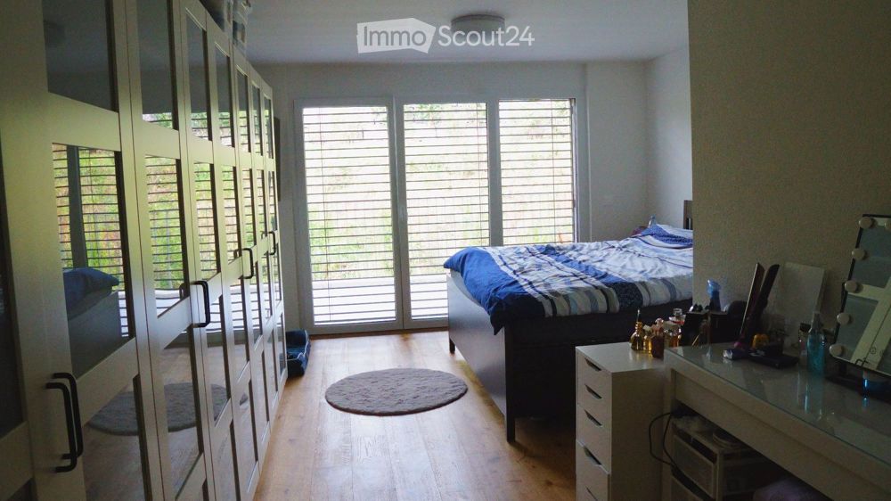 Moderne 4.5-Zimmer-Wohnung - Bild 4