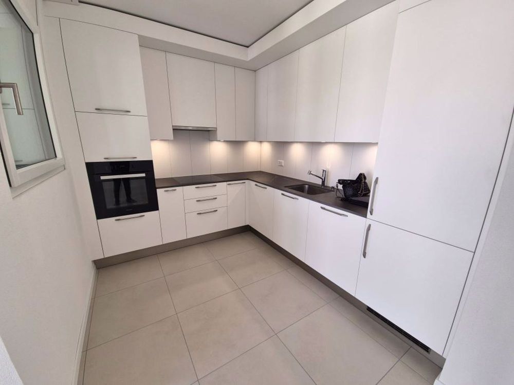 Zu vermieten in Marly: Neues 2.5-Zimmer-Apartment im letzten Stock mit freier Sicht - Bild 4