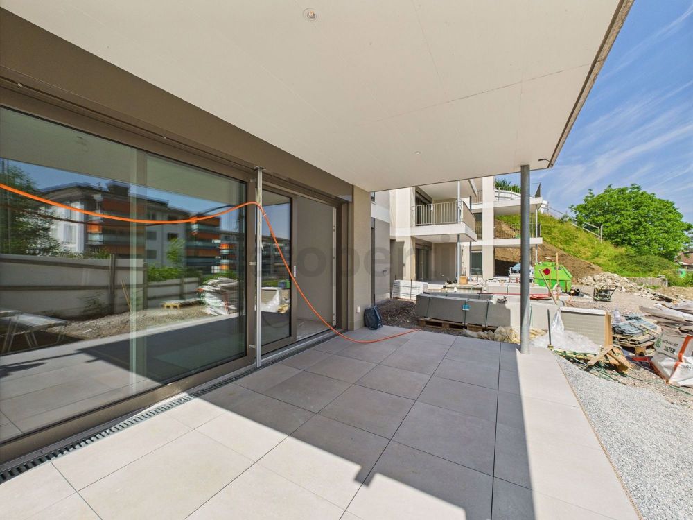 Schöne 2.5 Zimmerwohnung mit 70 m2 Garten und Sitzplatz an bester Lage in Wädenswil - Image 4