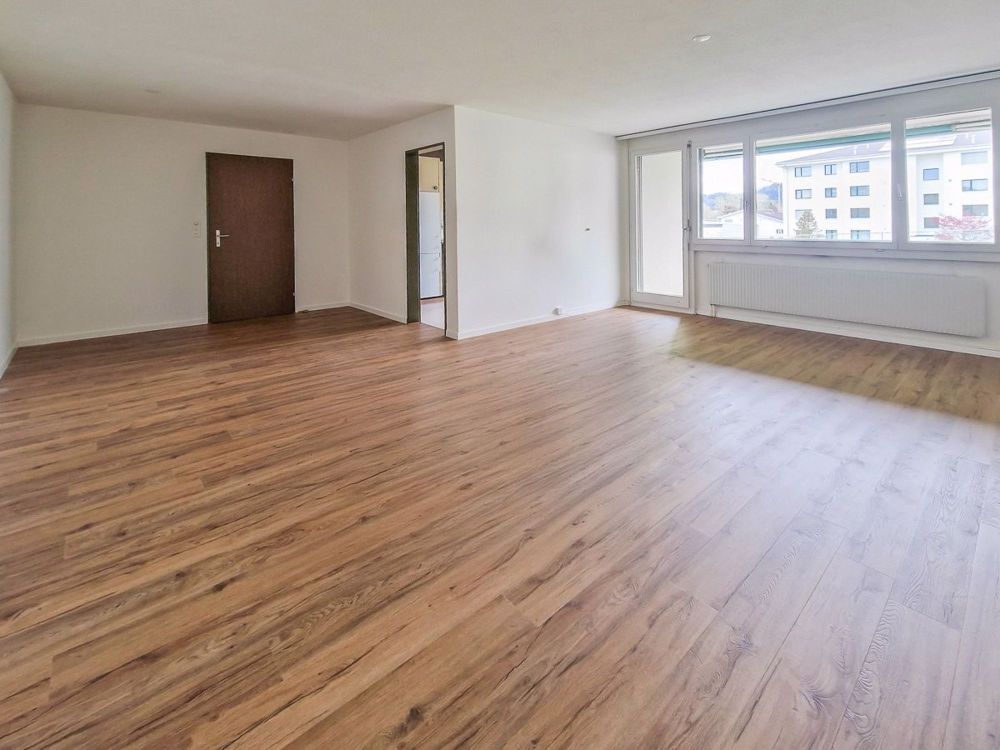 Zentral gelegene 3.5 Zi. Wohnung - obj-3521-mfh-moosstrasse6a-abtwil-124634