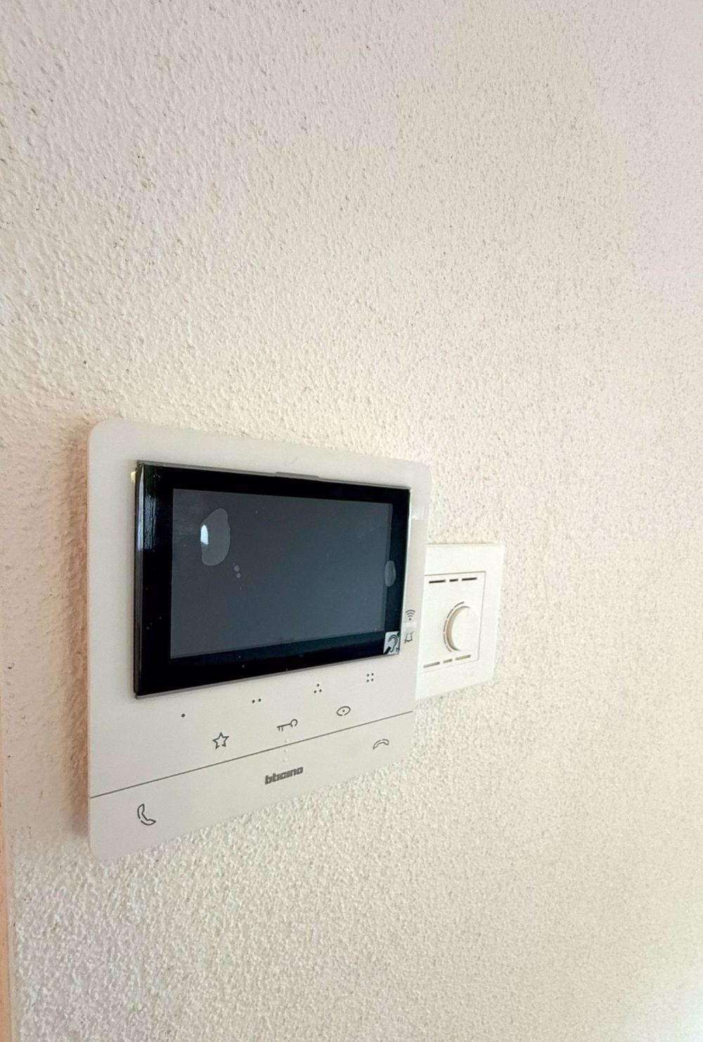 Eleganter Erstbezug: Neubauwohnung mit luxuriösen Details in Schaffhausen - W11 - Bild 8