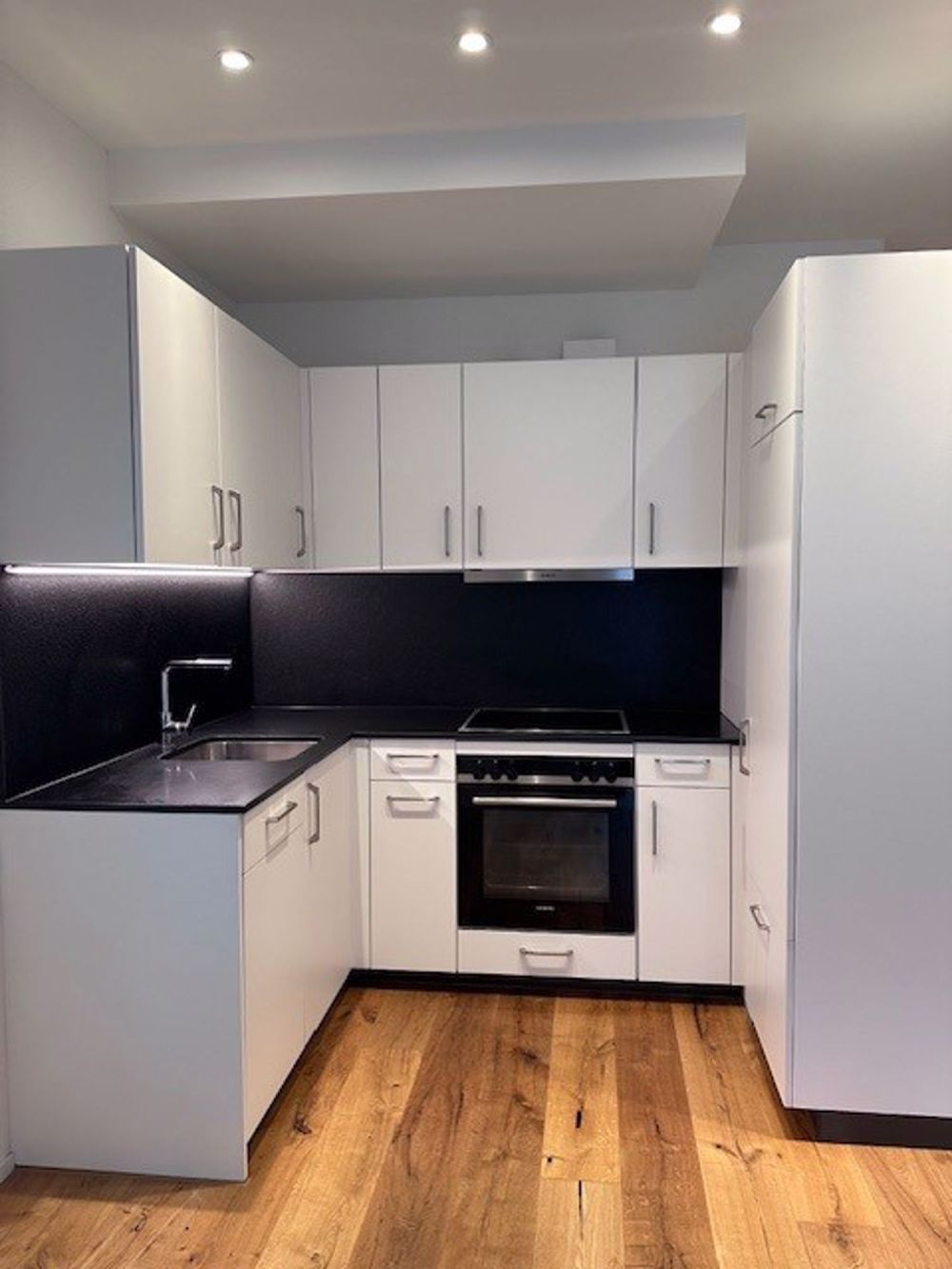 Moderne 2.5-Zimmer-Dachwohnung in Bülach mit grosser Terrasse - Bild 5