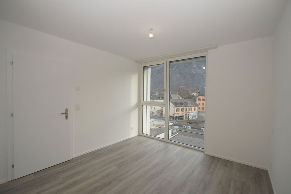 APPARTEMENT 2.5 ZIMMER ZU VERMIETEN IM ZENTRUM VON SIERRE - Bild 6