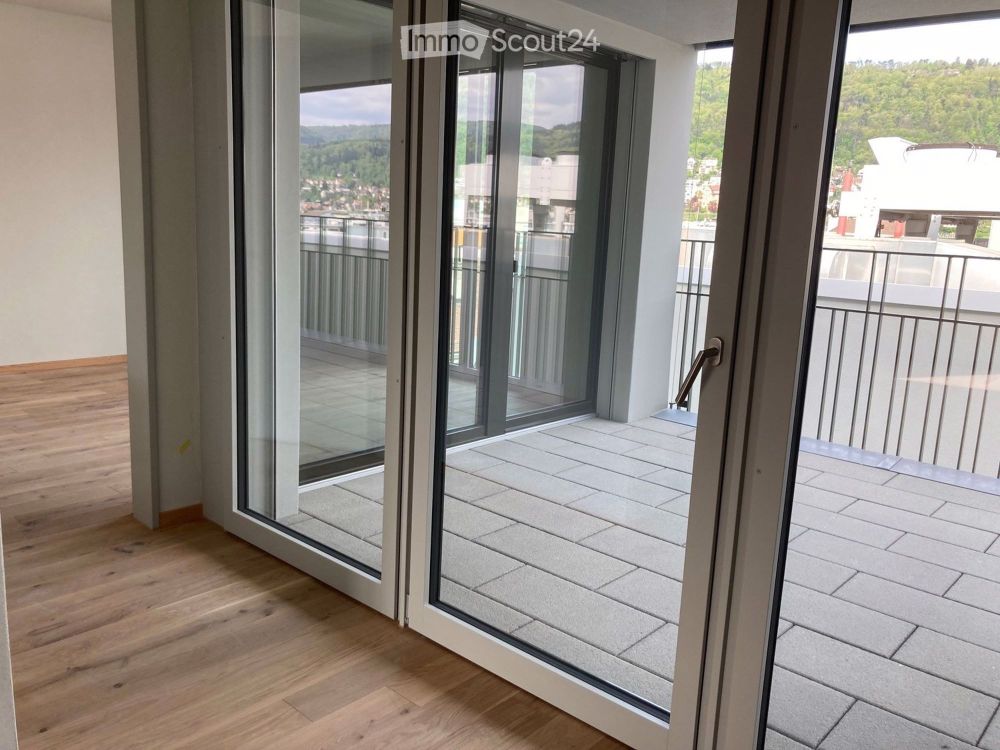 Urban - zentral - Neubau: Moderne 2.5-Zimmer-Wohnung mit grossem Balkon in Biel/Bienne - Bild 1