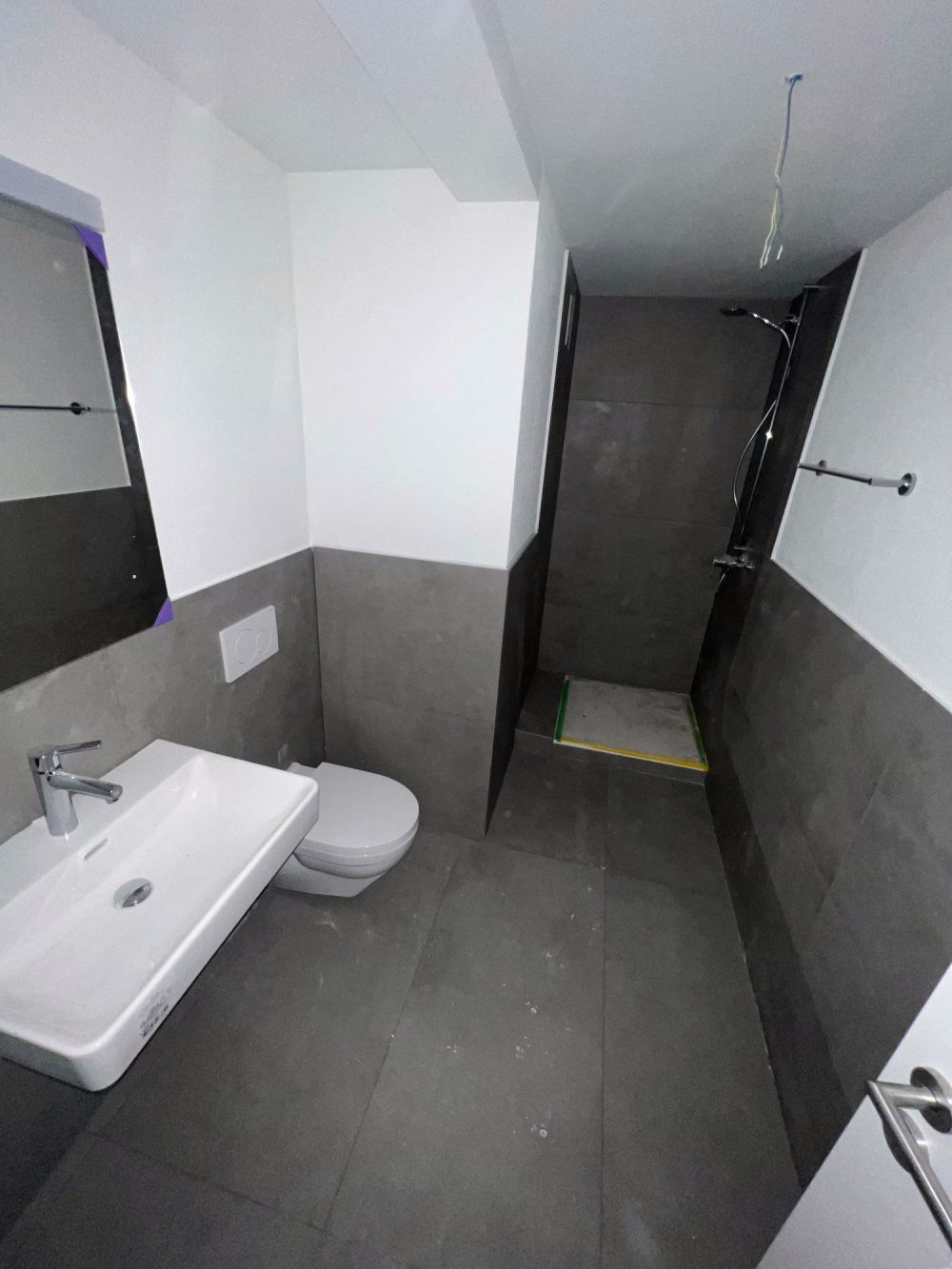 Neu Sanierte 2,5-Zimmer-Wohnung in Hofstetten – Moderner Wohnkomfort in ruhiger Lage - Bild 4