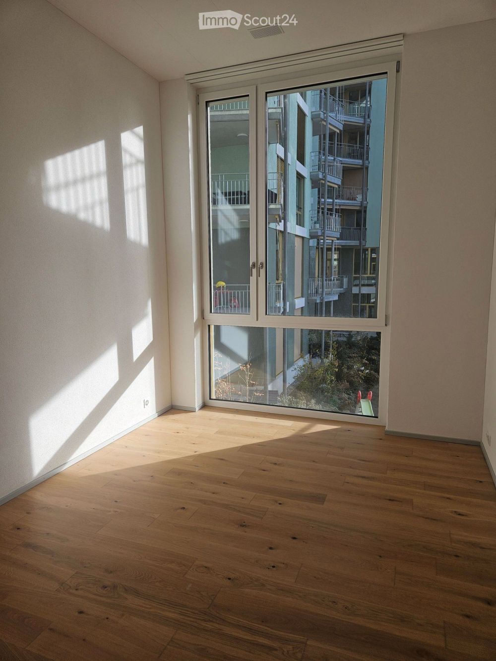 Moderne 4.5-Zimmer-Neubau-Wohnung mit Balkon in Winterthur - Bild 9