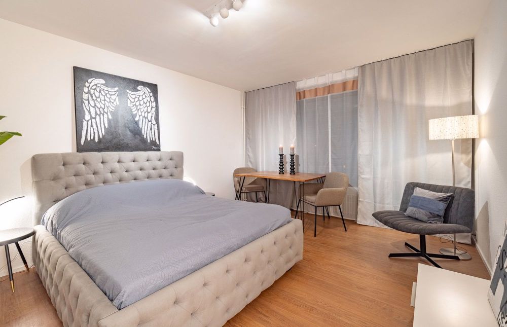 Moderne 2.5-Zimmer-Wohnung mit Balkon in Bern Längasse - Bild 1