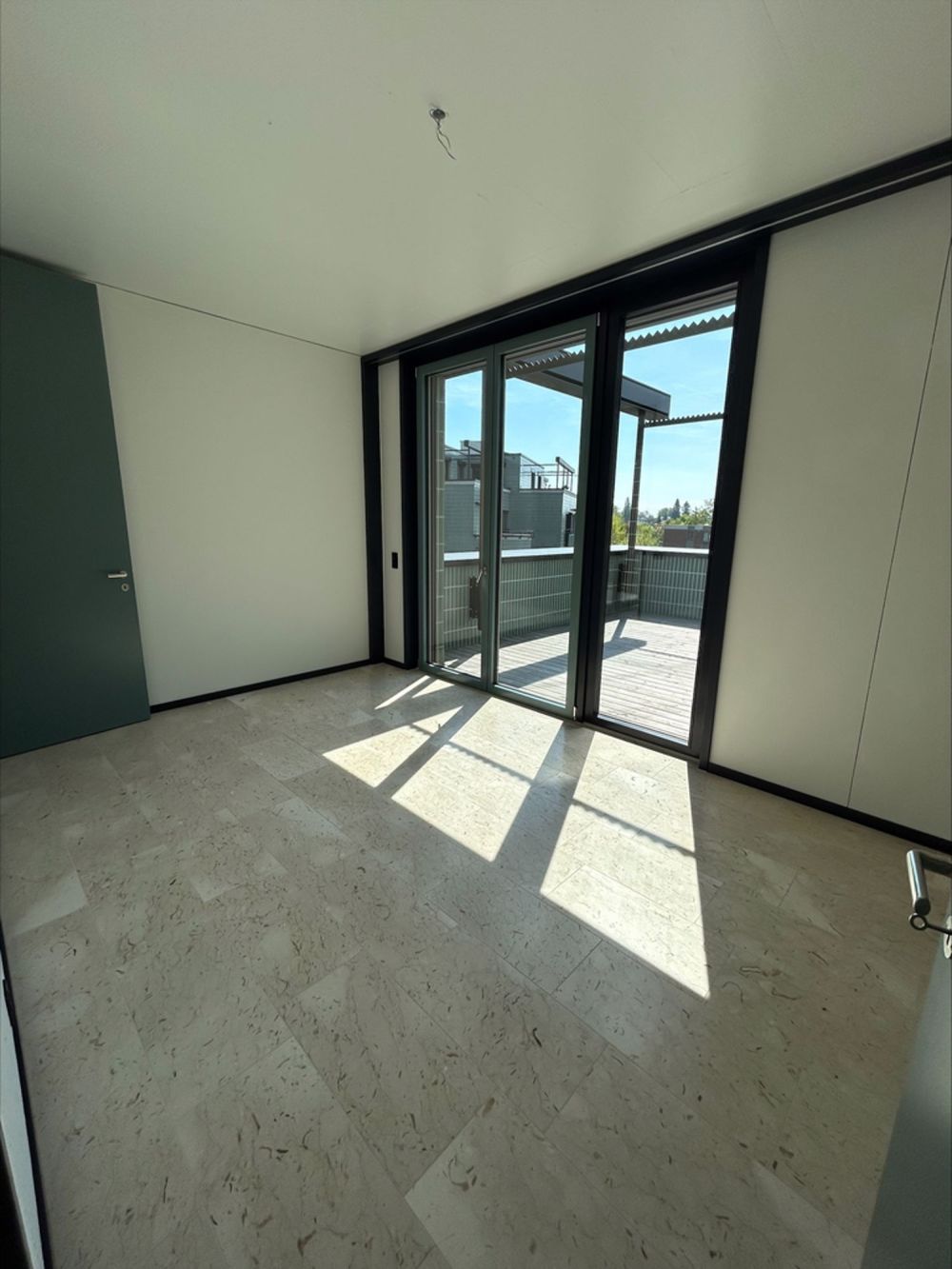 Helle und moderne 3.5 Zimmer-Wohnung in nähe Flughafen! - processed-78156A88-3D48-4888-B24A-151B88727FFF.jpeg
