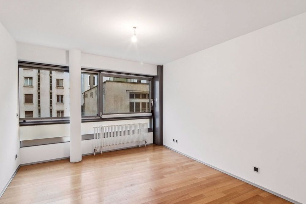 Prachtvolle contemporaine Wohnung ideal gelegen nahe dem Genfer See - backbone_526494-A_044_WEB.jpg
