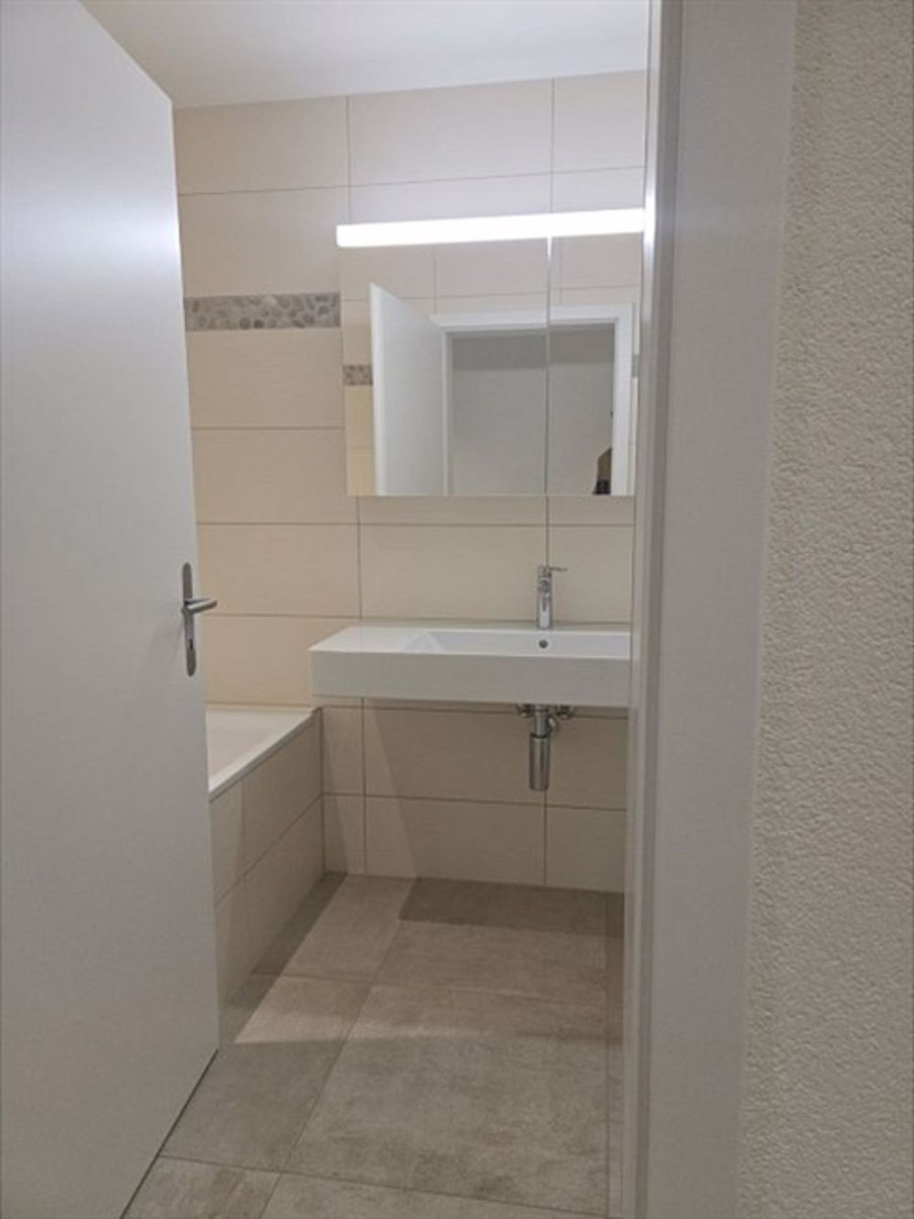 Ihr neues helles Zuhause im Herzen von Avenches Au Milavy - Bild 8