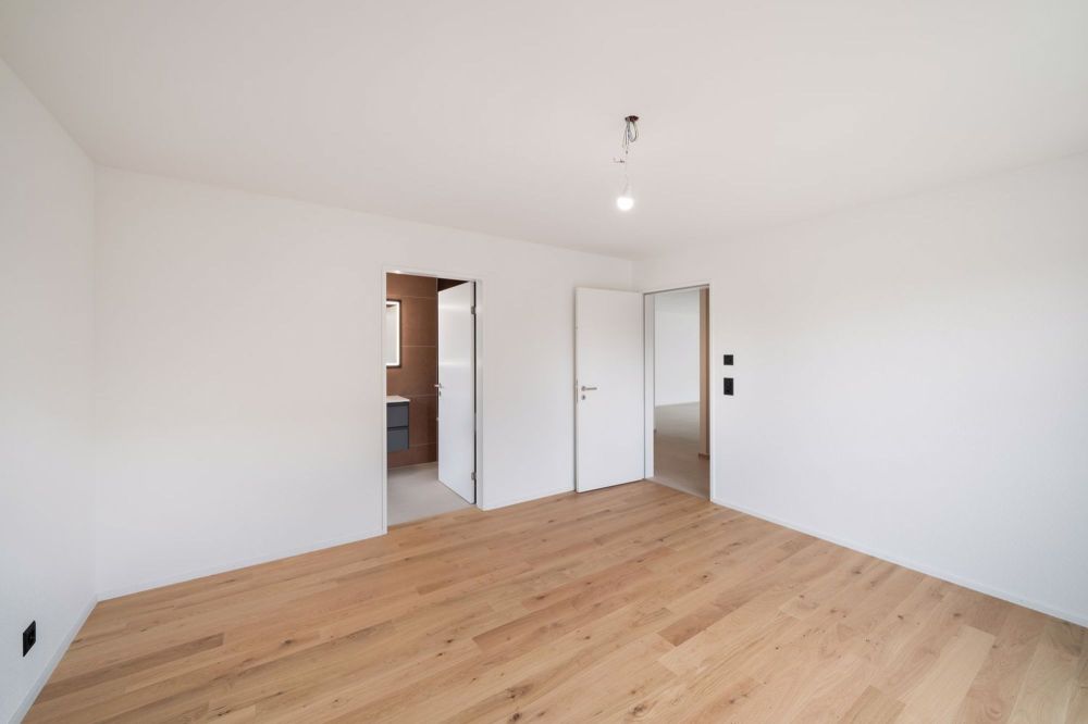 Erstvermietung – Exklusive 3.5 Zimmerwohnung mit hochwertigem Eigentumsstandard - Bild 7