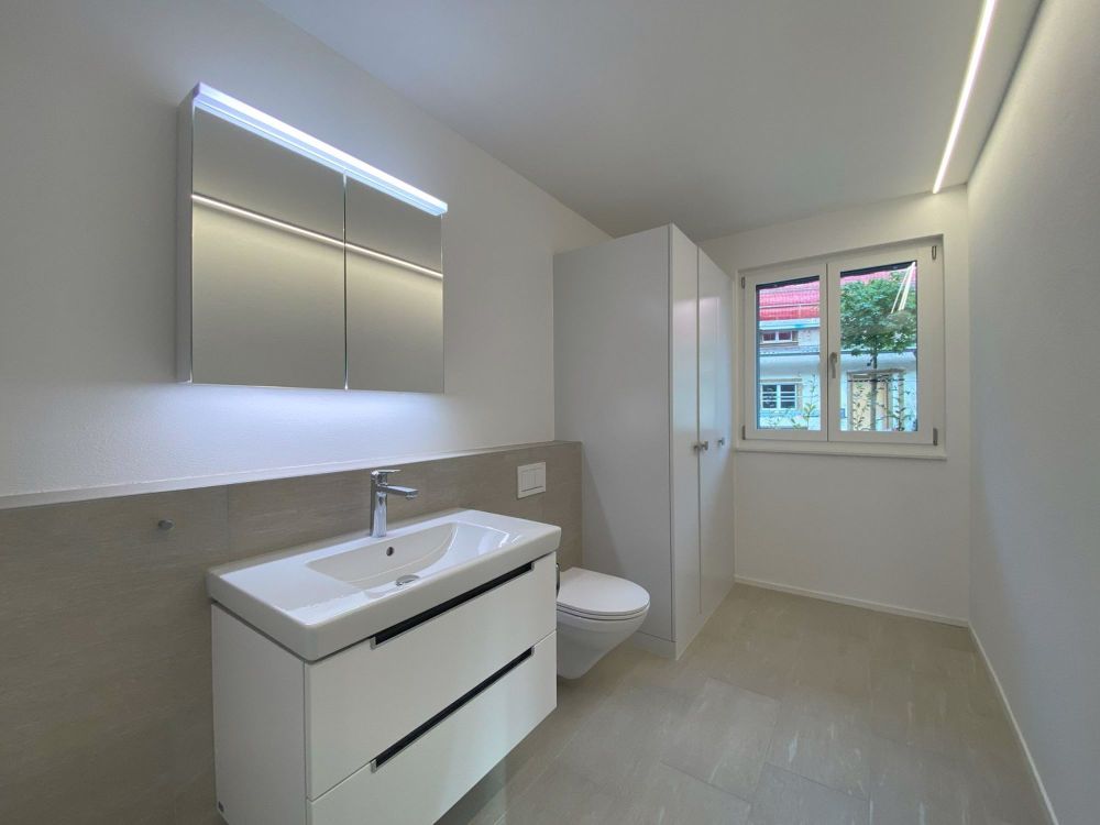 Praktische 4.5 Zimmerwohnung (EG WEST) im Eigentumsstandard - Bild 9