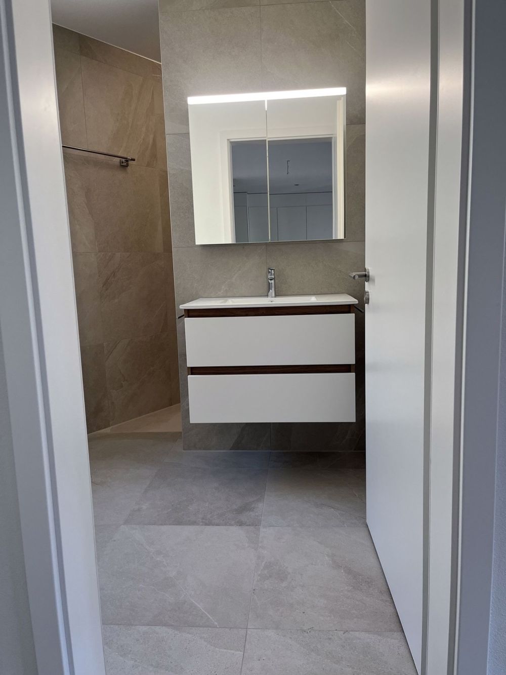3 ½ Zimmer-Wohnung in Susten mieten - Bild 4