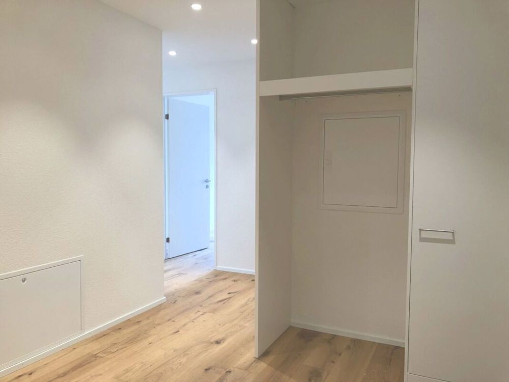 grosszügig und luftig - Ihr neues Zuhause an idealer Lage - Eingang mit praktischer Garderobe