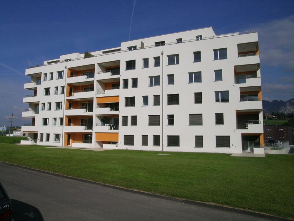 GERÄUMIG UND MODERN - Immeuble