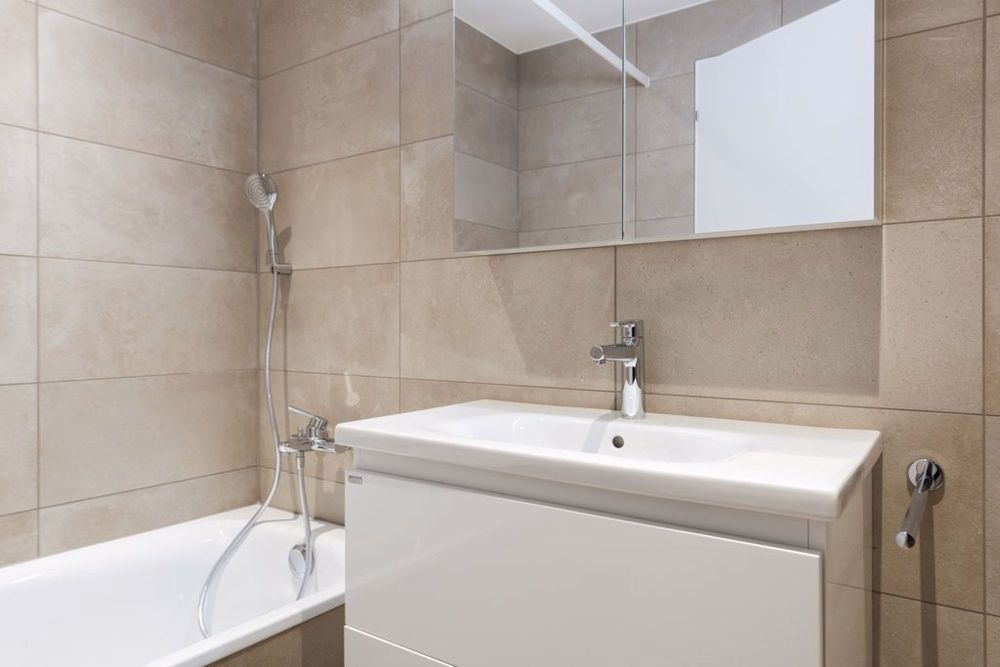 WUNDERSCHÖNE 3.5 ZIMMER-WOHNUNG MIT AUSSENSITZPLATZ - Bild 9