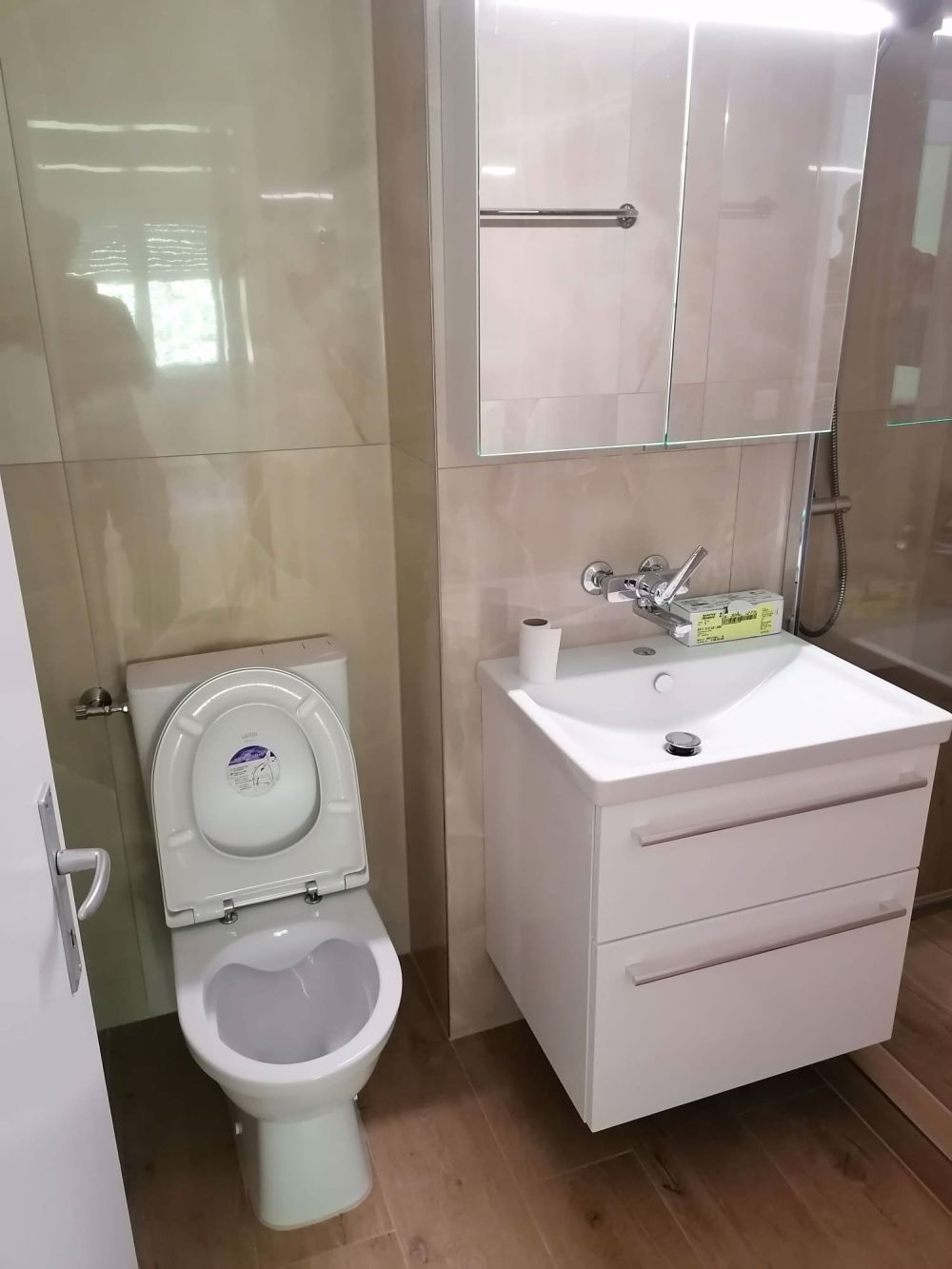 Erstbezug nach hochwertiger Sanierung ? stilvolle 3.5-Zimmer - Bild 4