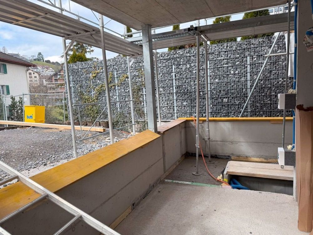 Attraktive 2 1/2 Zimmer-Neubauwohnung an zentraler Lage - Balkon