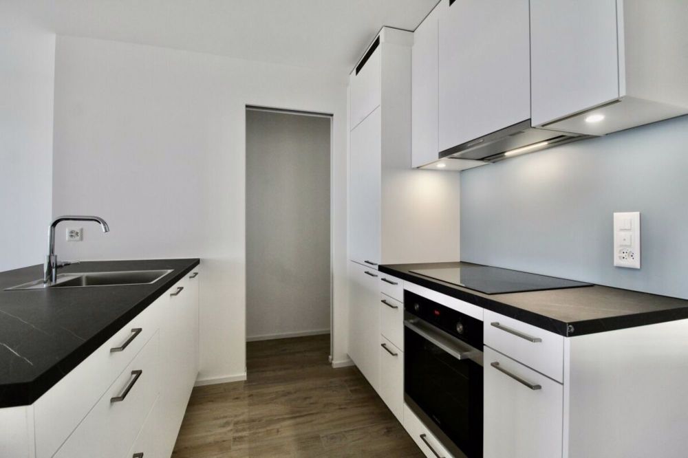 Zweizimmerwohnung, hell und neu, mit Aussicht und großer Terrasse - Bild 2