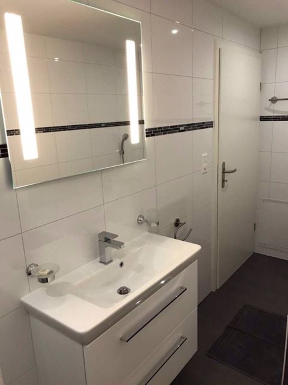 Top Modernes Studio im Apartment-Haus 4 Dulliken in ruhigem Quartier an bester Lage zu Vermieten - Badezimmer