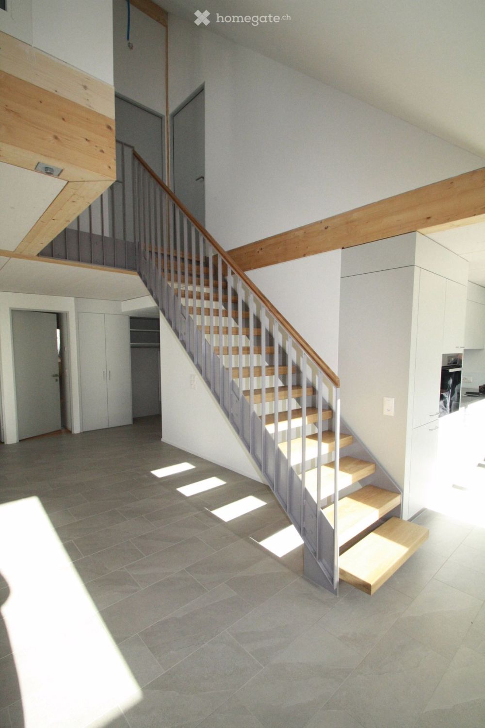 Moderne 4.5-Zimmer-Duplex-Wohnung in Bachenbülach - Bild 3