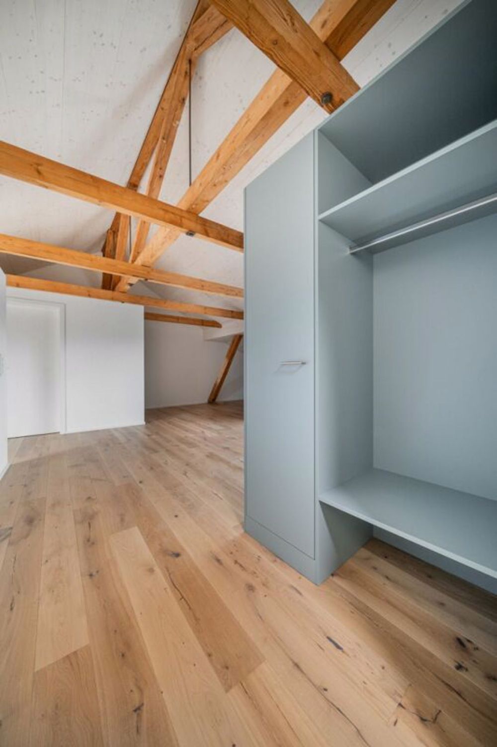 Wunderschöne 2.5-Zimmer-Dachwohnung mitten in Frick - Bild 3