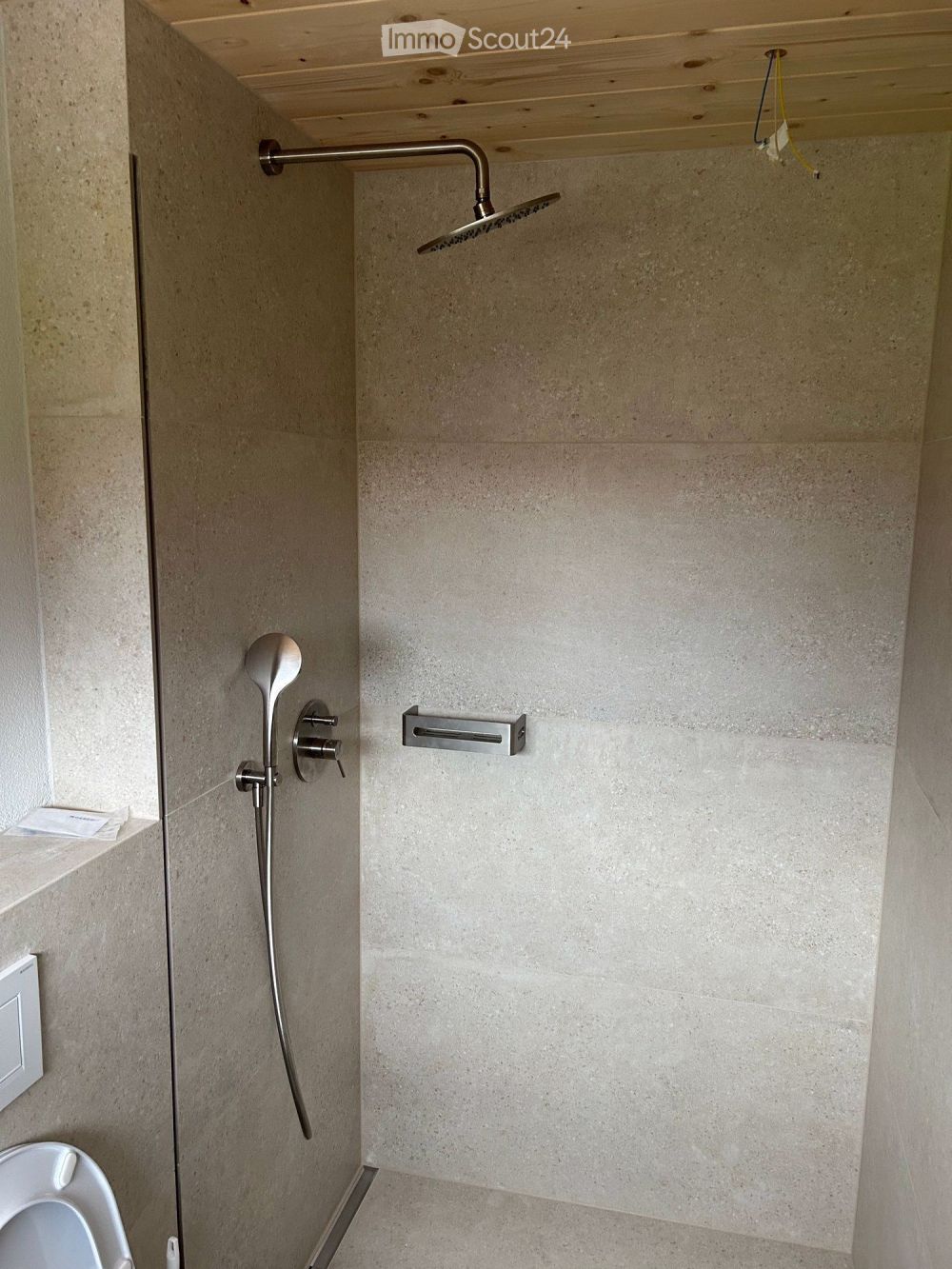 Moderne 4.5-Zimmer-Dachwohnung mit Bergblick in Frutigen - Bild 5