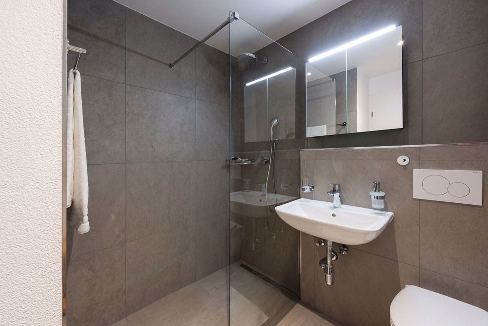 Moderne 2.5-Zimmer-Wohnung mit Balkon in Bern Längasse - Bild 9