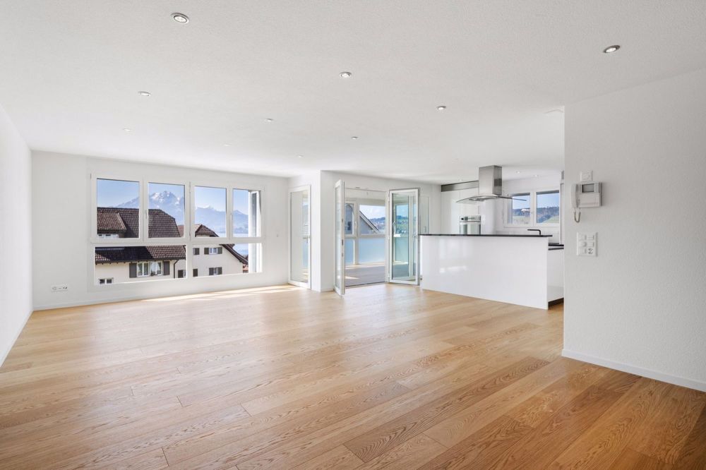 Exklusiver Neubau mit Seeblick auf 2 Etagen - 02 Web_Attika Wohnung, Oberhus- Strasse 4, Greppen_16_klein