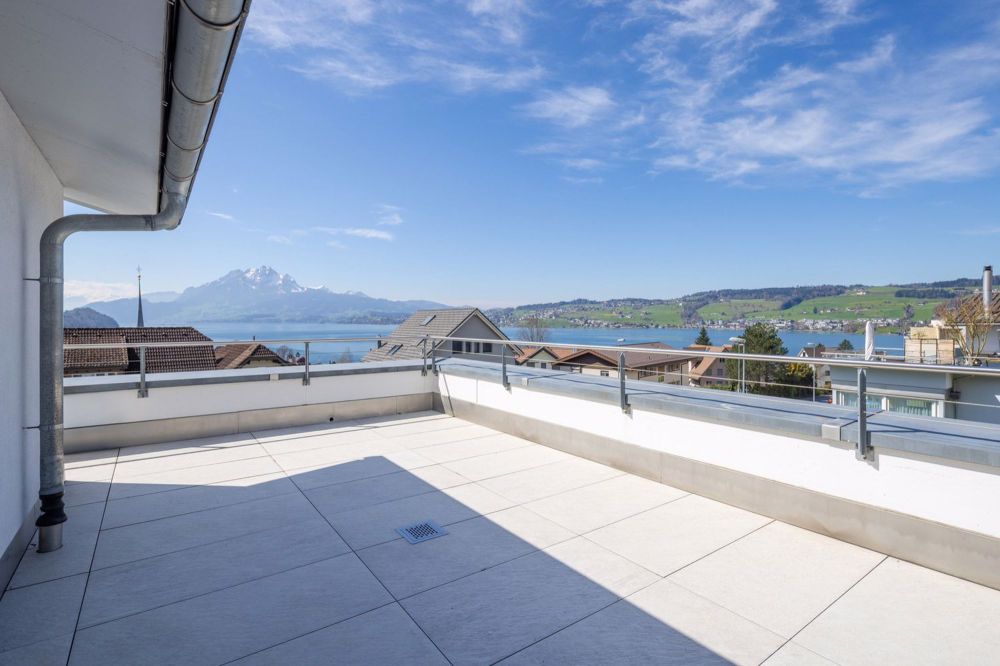 Exklusiver Neubau mit Seeblick auf 2 Etagen - 24 Web_Attika Wohnung, Oberhus- Strasse 4, Greppen_55_klein