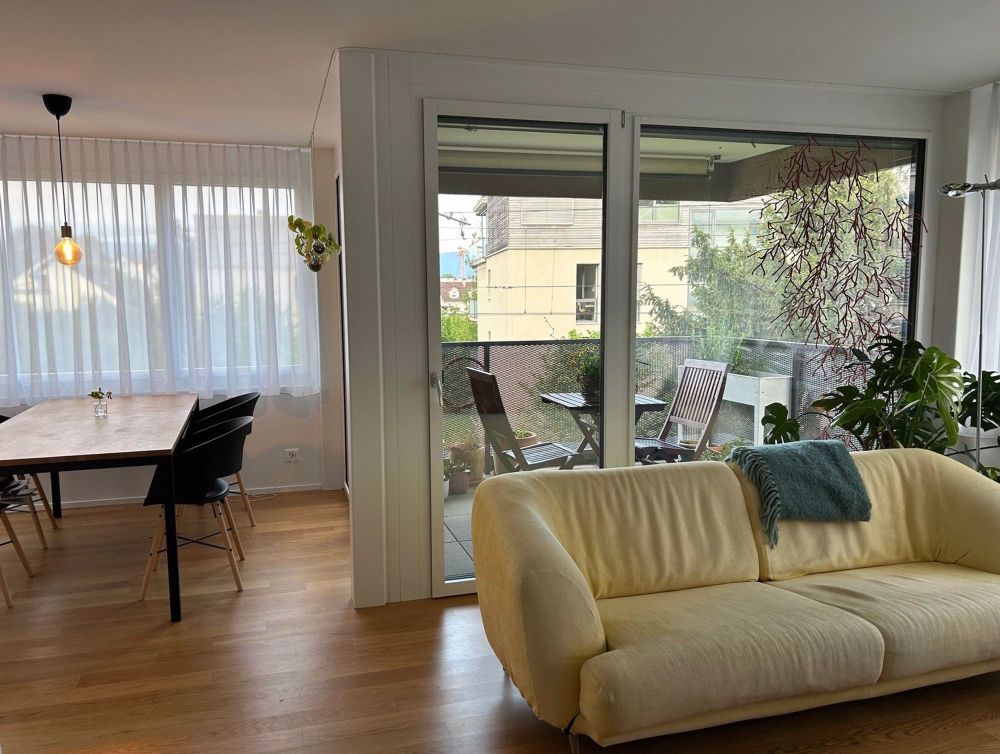 moderne Wohnung an bester Lage zu vermieten - Wohnzimmer