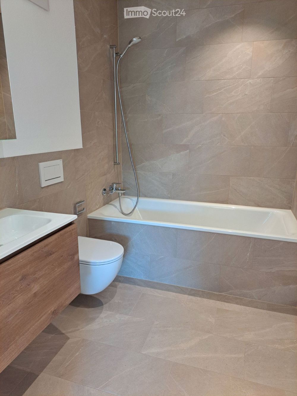 Neue 3.5-Zimmer-Wohnung 2. OG in Fischbach LU - Bild 8