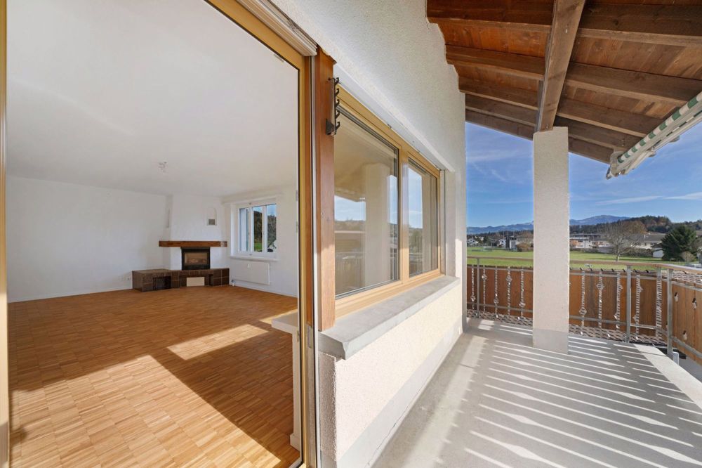 Erstvermietung nach Komplettsanierung: 4.5-Zimmer-Wohnung mit Balkon in Wagen - Bild 9